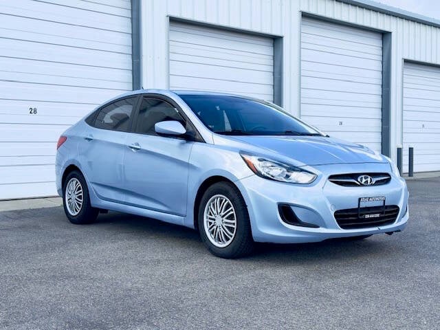 2012 Hyundai Accent GLS photo 3