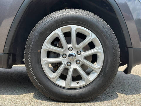 2017 Jeep Grand Cherokee Laredo