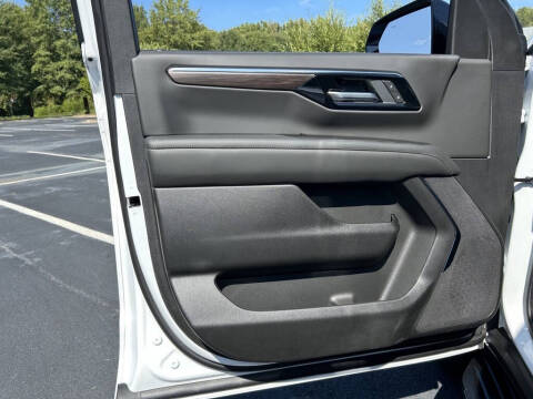 2025 Chevrolet Tahoe LS