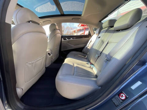 2015 Hyundai Genesis