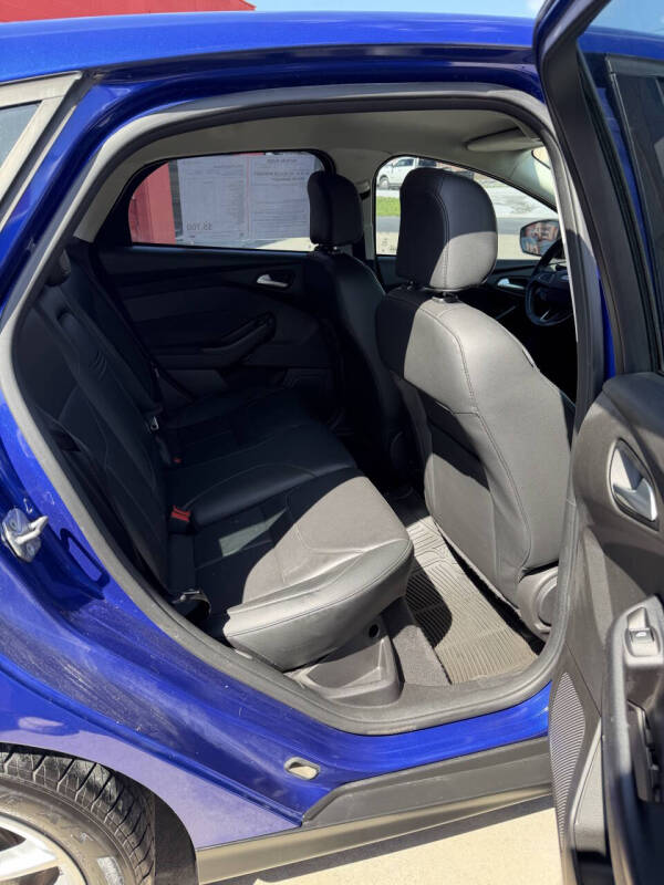 2015 Ford Focus SE - Photo 8