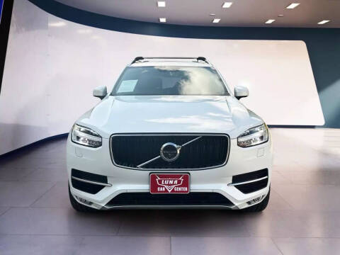 2017 Volvo XC90 T6 Momentum