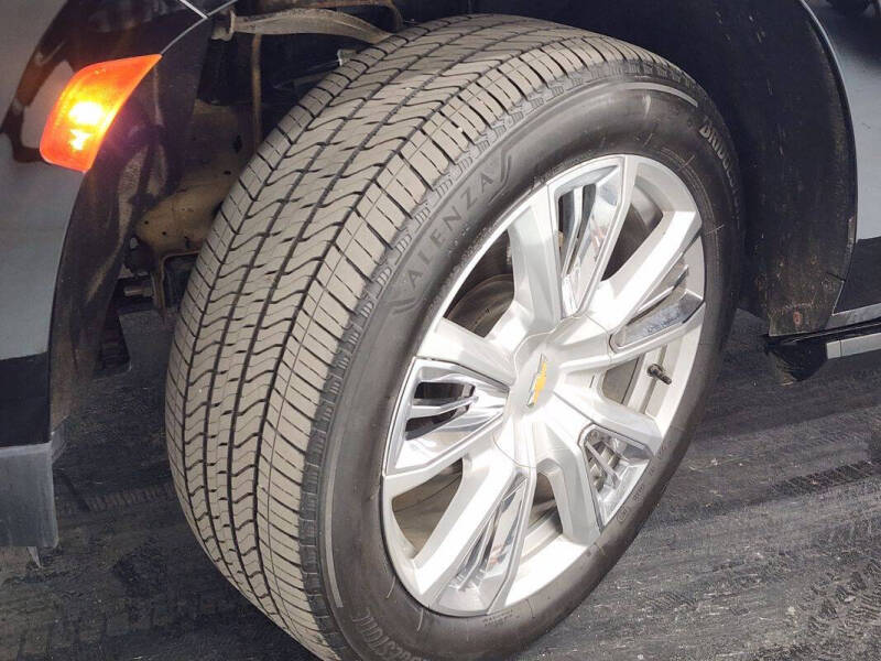 2023 Chevrolet Suburban High Country