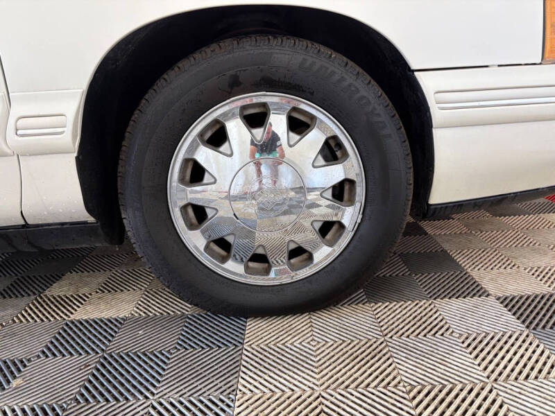 1999 Cadillac DeVille Concours