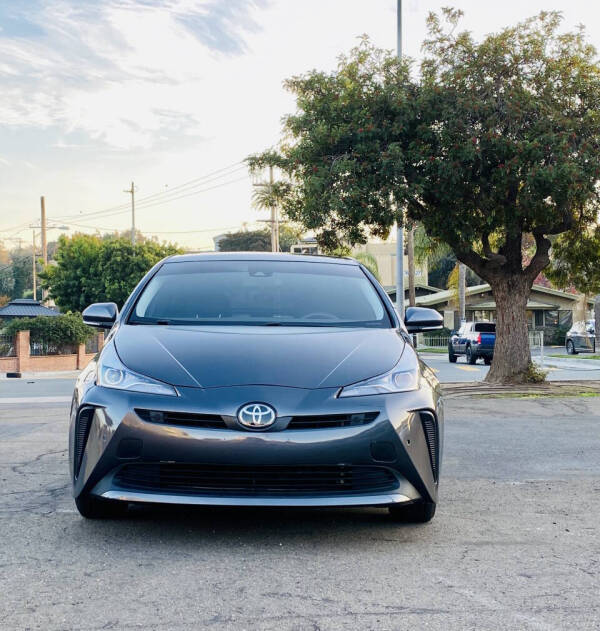 2022 Toyota Prius LE