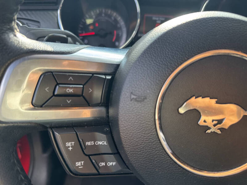 2015 Ford Mustang V6