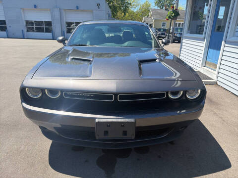 2015 Dodge Challenger SXT