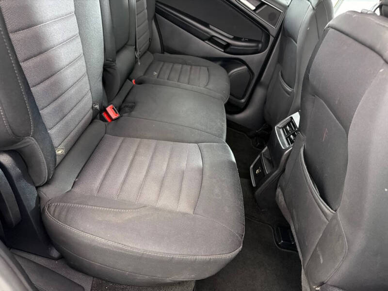 2015 Ford Edge SE