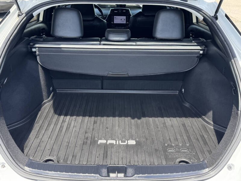 2022 Toyota Prius XLE AWD-e