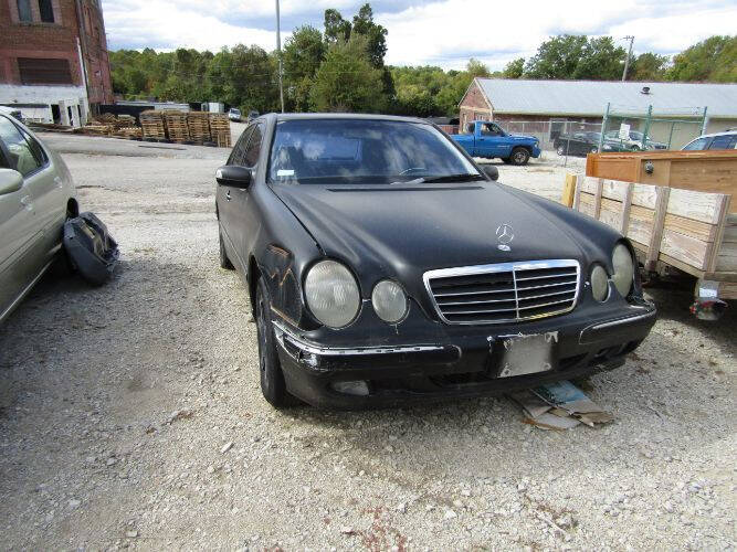 2000 Mercedes-Benz E-Class