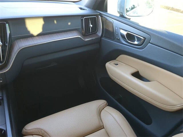 2021 Volvo XC60 T5 Inscription