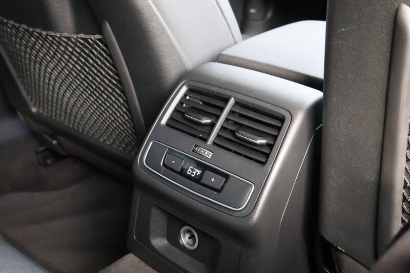 2021 Audi A4 quattro Premium 40 TFSI