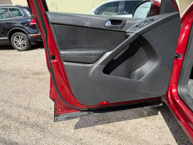 2012 Volkswagen Tiguan S 4Motion