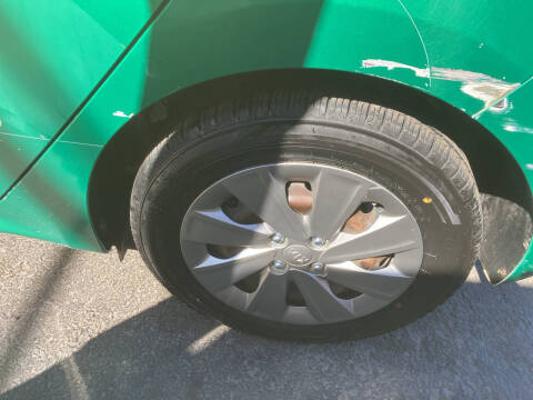 2018 Kia Rio 5-Door LX