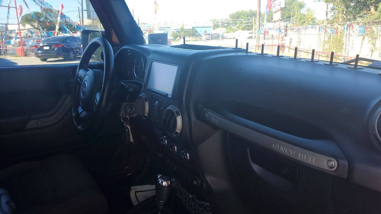 Used Car 2012 Jeep Wrangler Unlimited  Sport 4x4 4dr Suv For Sale Under $20,000 In San Antonio, Texas