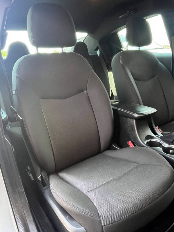 2013 Dodge Avenger SE V6