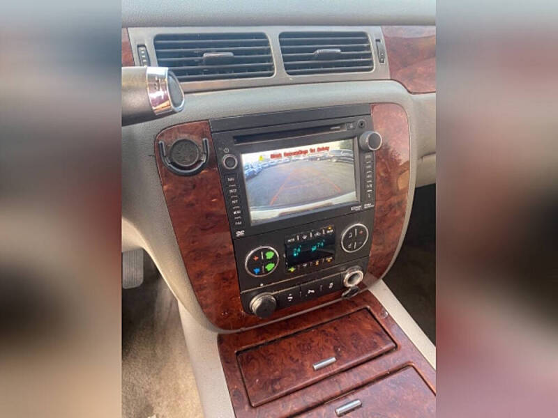 2013 Chevrolet Suburban LTZ