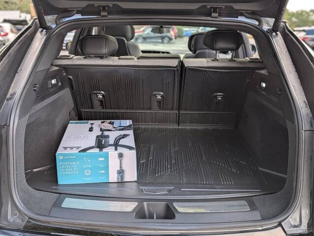 2024 Cadillac LYRIQ Tech