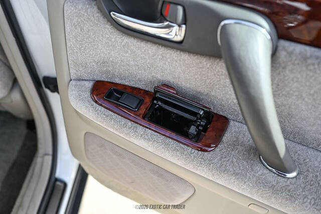 2000 Toyota Crown