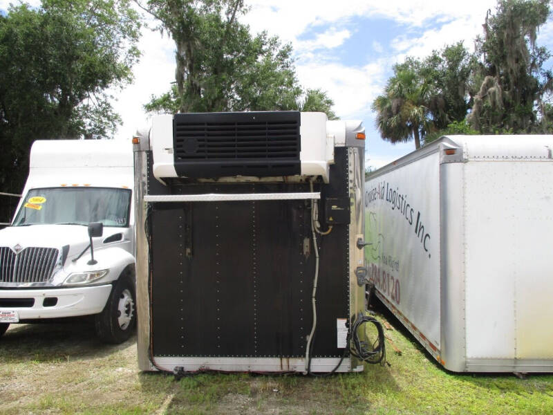 2009 Morgan REEFER 26 FT for sale at DEBARY TRUCK SALES in Sanford FL