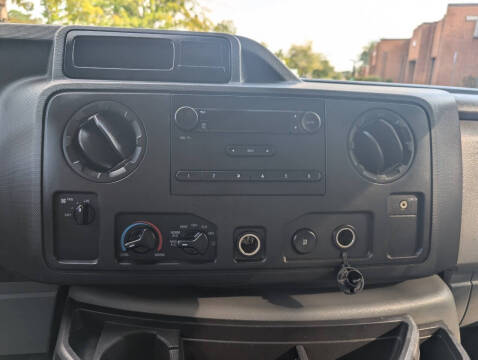 2012 Ford E-Series E-350 SD