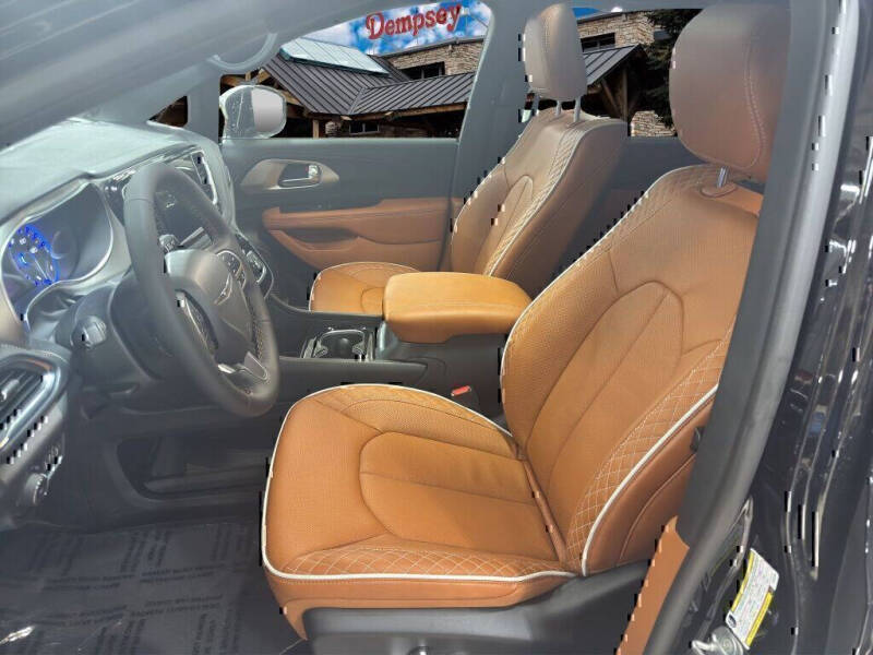 2026 Chrysler Pacifica Pinnacle
