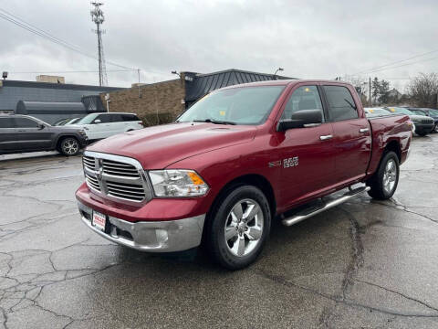 2015 RAM 1500 SLT