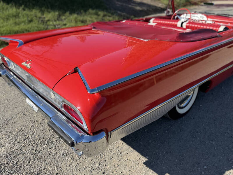 1960 Ford Sunliner