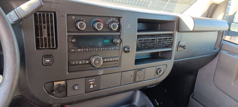 2016 GMC Savana 2500