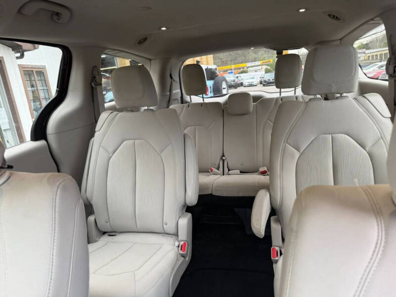 2017 Chrysler Pacifica Touring