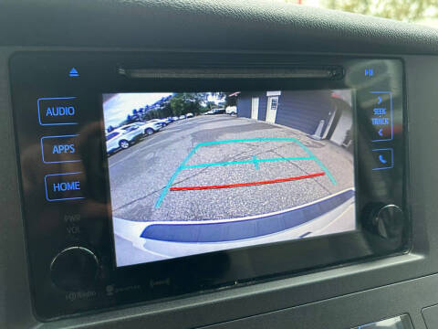 2017 Toyota Sienna LE 8-Passenger