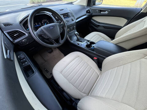 2017 Ford Edge SE