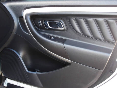 2016 Ford Taurus SEL