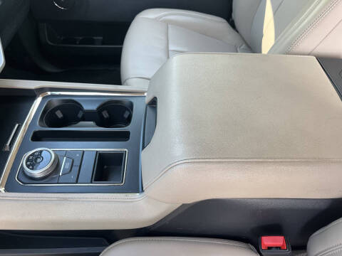 2023 Ford Expedition MAX XLT