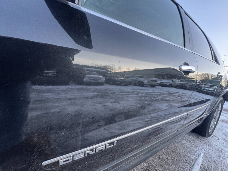 2011 GMC Acadia Denali