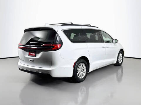 2022 Chrysler Pacifica Touring L