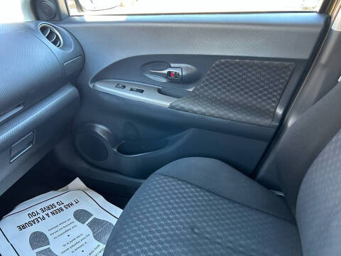 2011 Scion xD