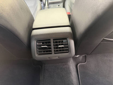 2017 Volkswagen Golf TSI Wolfsburg Edition