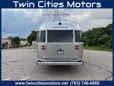 2017 Airstream Flying Cloud 25FB