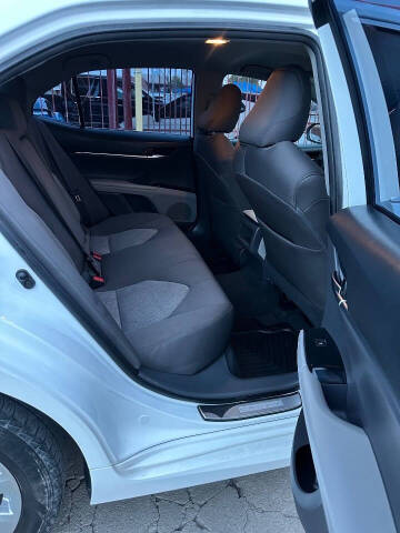 2019 Toyota Camry LE