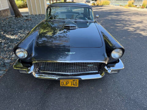 1957 Ford Thunderbird