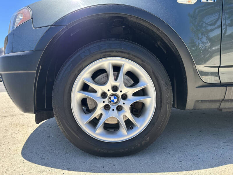 2005 BMW X3 2.5i