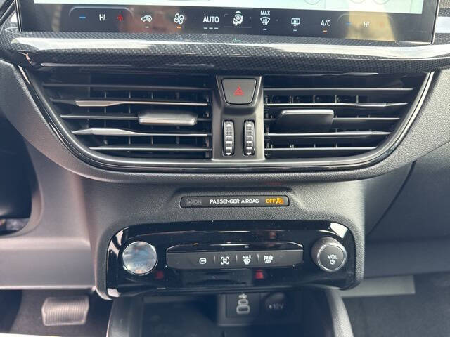 2025 Ford Escape Hybrid ST-Line