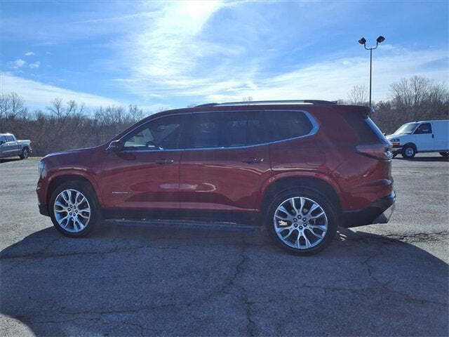 2024 GMC Acadia Denali