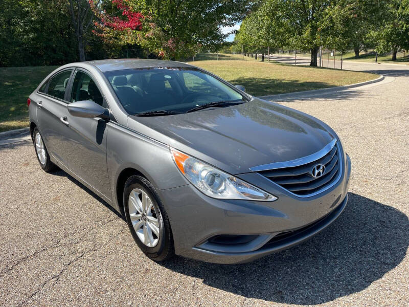 Hyundai Sonata's photo