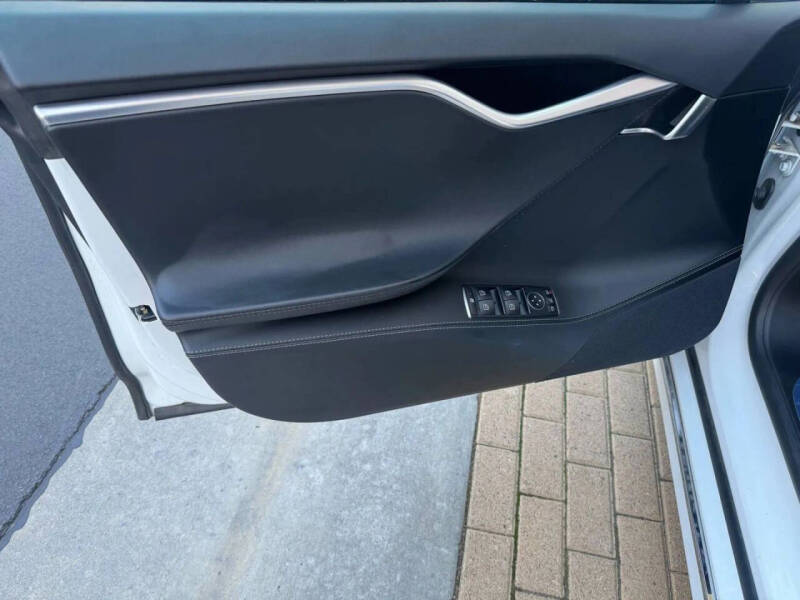 2017 Tesla Model S 75