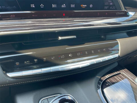 2022 Cadillac Escalade Sport