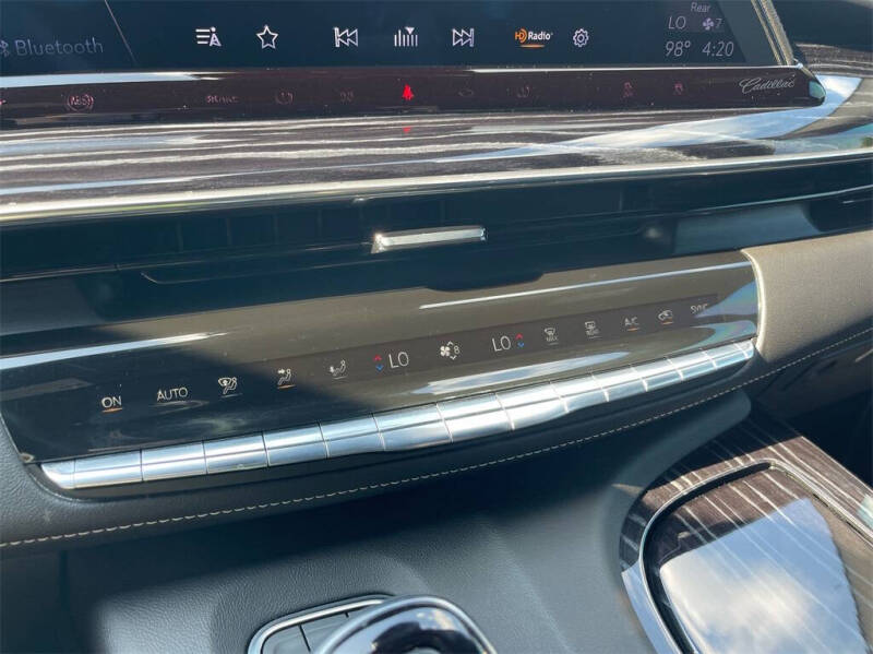 2022 Cadillac Escalade Sport