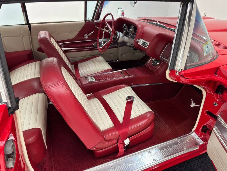 1958 Ford Thunderbird