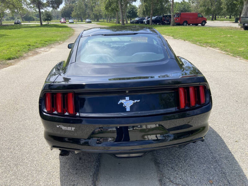 2016 Ford Mustang V6